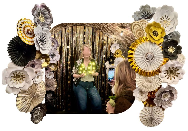 Décor arche dorée espace photo Fête anniversaire Nouvel an